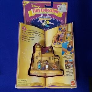 Disney Aladdin Tiny Collection Playset - Yellow